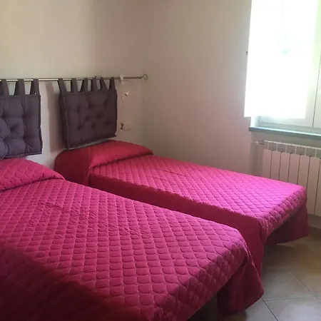 Villaggio Fiorito Casale 아파트 *